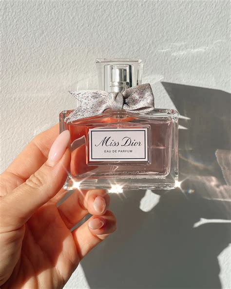 what does the miss dior perfume smell like|miss dior body mist reviews.